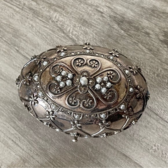 Marcasite and Pearl Silver Locket and Ornament - Picture 3 of 12